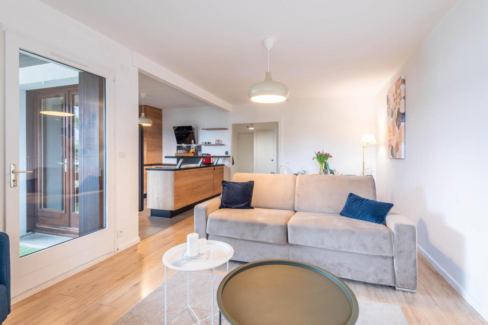 Bel Apt Terrasse A 2 Pas Du Lac ซิวริเย ภายนอก รูปภาพ
